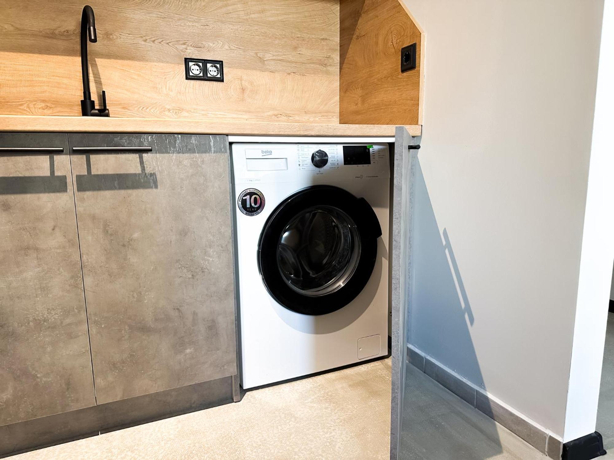 6 Studios 6 Bathrooms 2 Levels Kitchens София Экстерьер фото