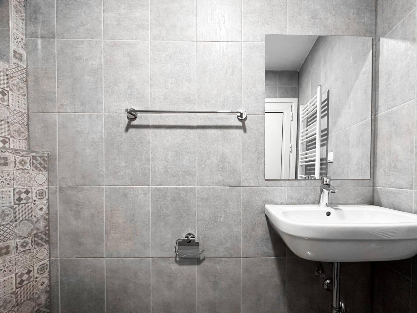 6 Studios 6 Bathrooms 2 Levels Kitchens София Экстерьер фото