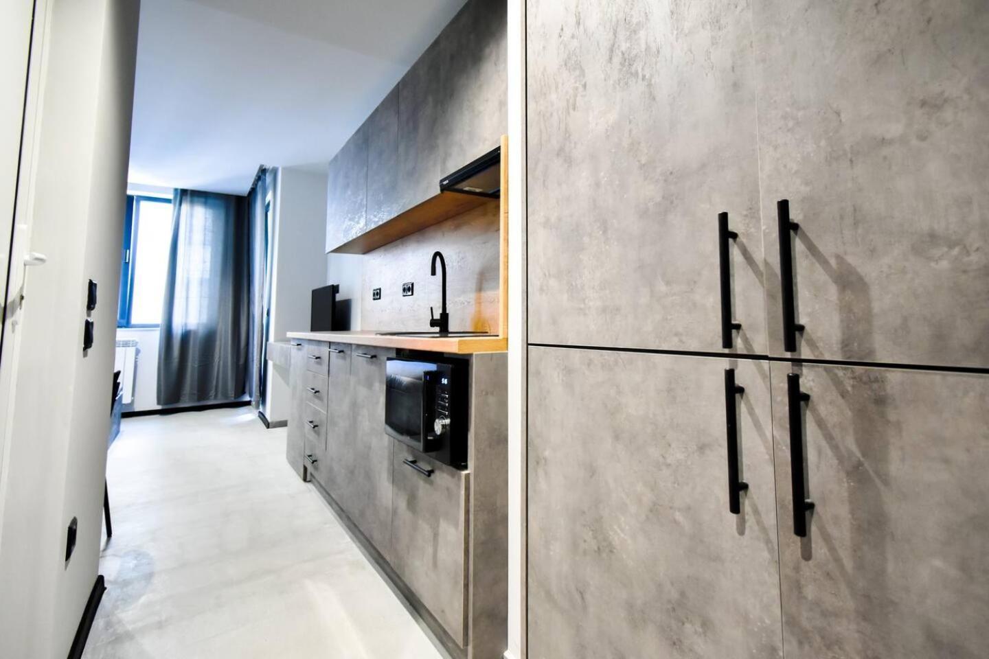 6 Studios 6 Bathrooms 2 Levels Kitchens София Экстерьер фото