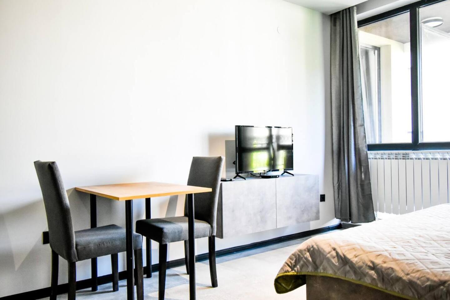 6 Studios 6 Bathrooms 2 Levels Kitchens София Экстерьер фото